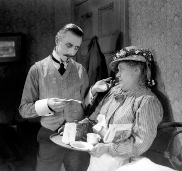 Number 13 (1922) film backdrop