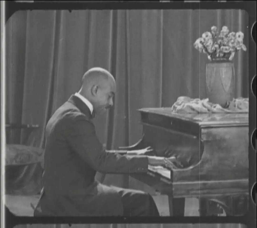 Eubie Blake Plays His Fantasy on Swanee River