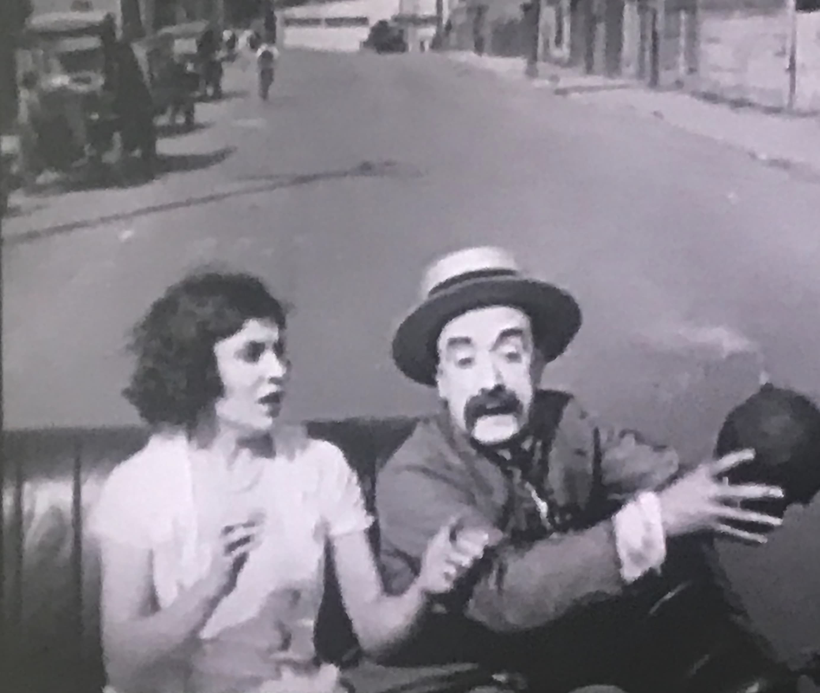 Blow 'Em Up (1922) hero backdrop