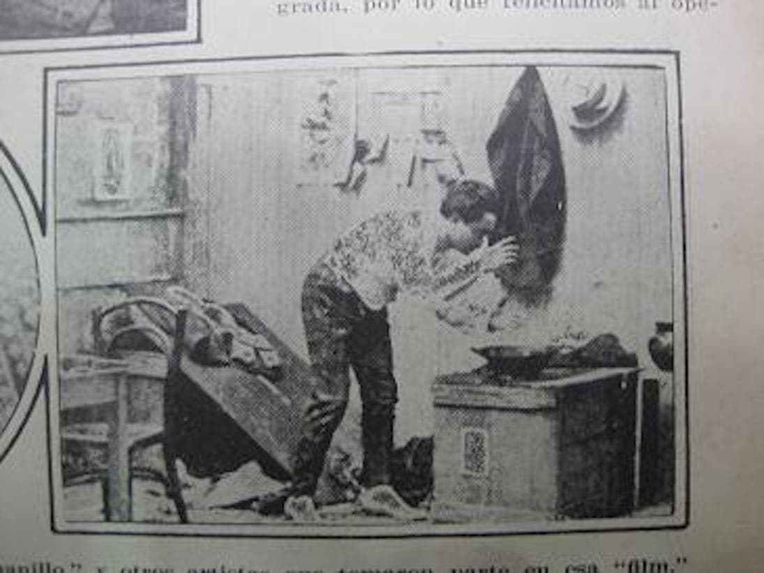 El rompecabezas de Juanillo poster – Cult Cinema