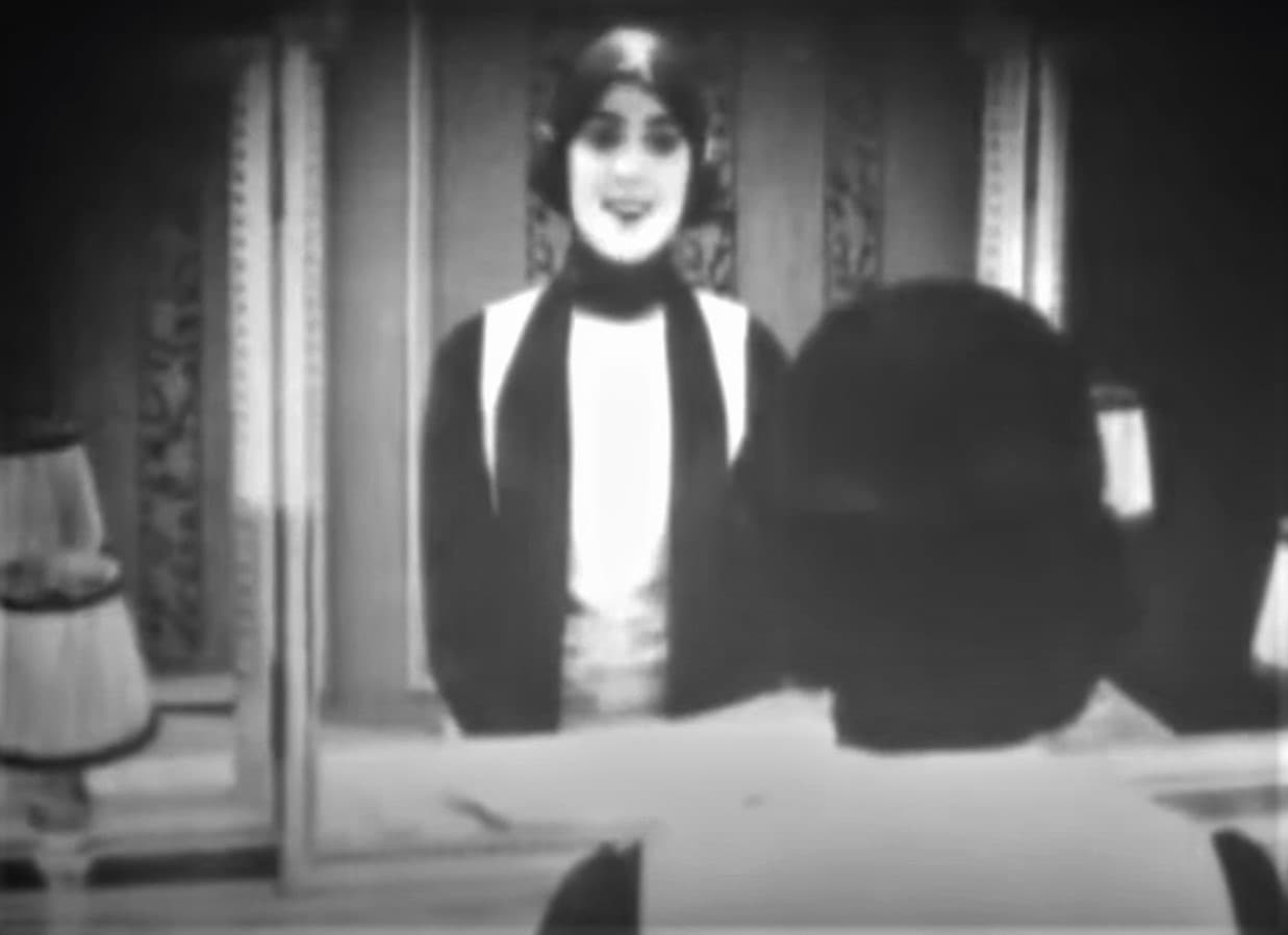 His Musical Sneeze (1919) film backdrop