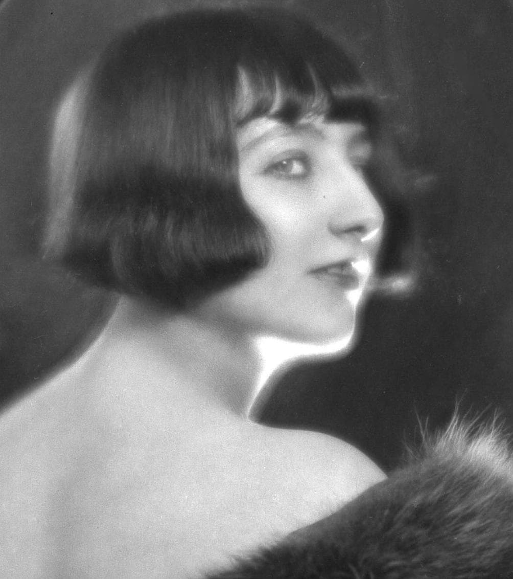 Der weisse Pfau poster – Cult Cinema