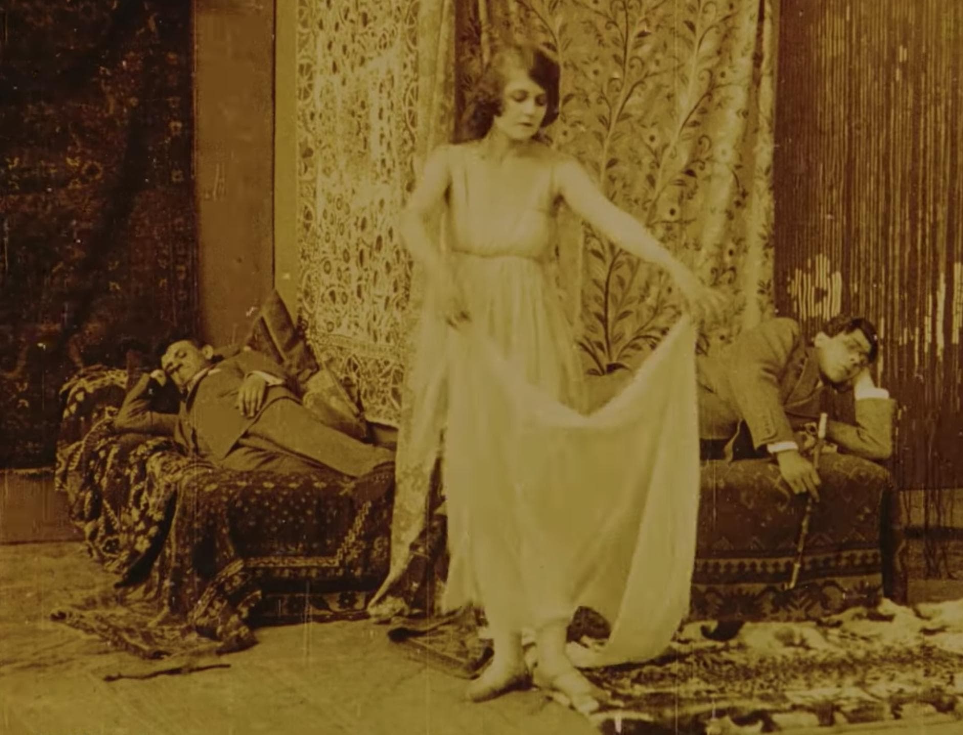 Das Mädchen aus der Opiumhöhle poster