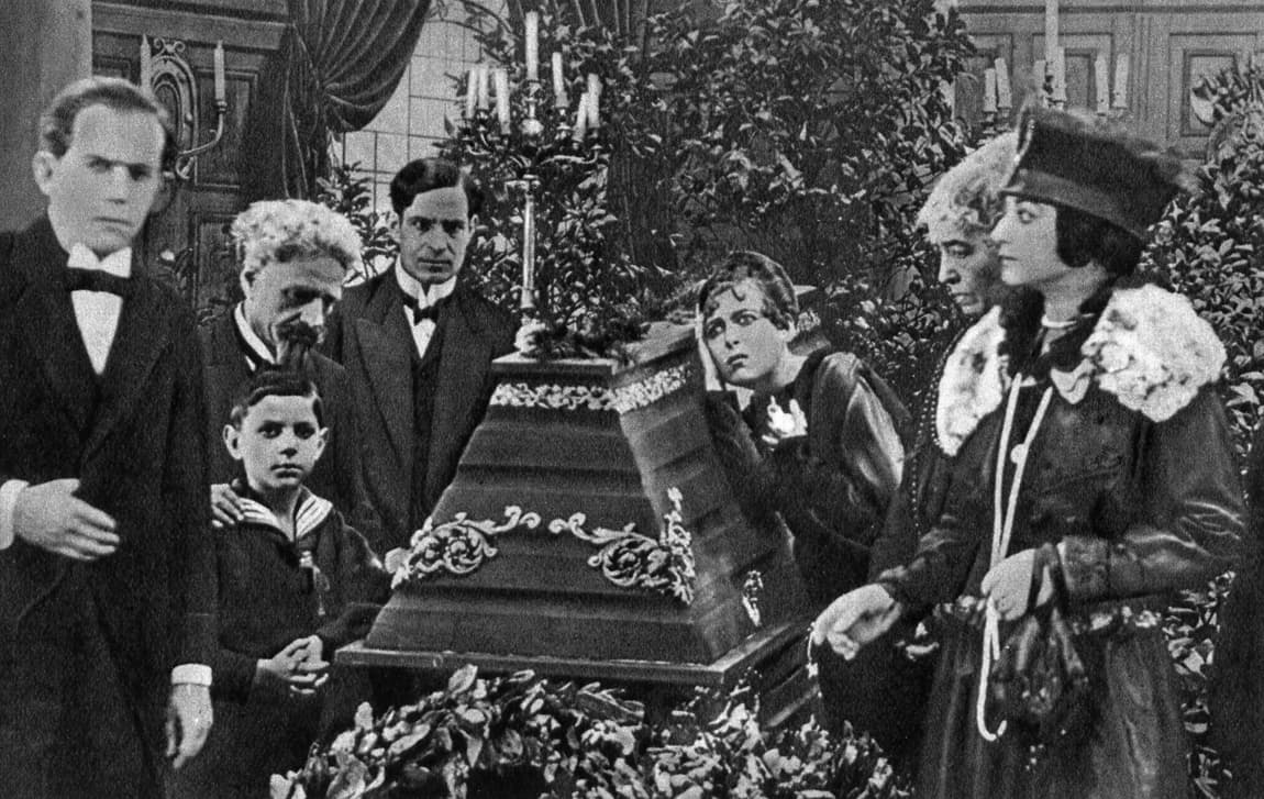 Die Frau mit den Karfunkelsteinen