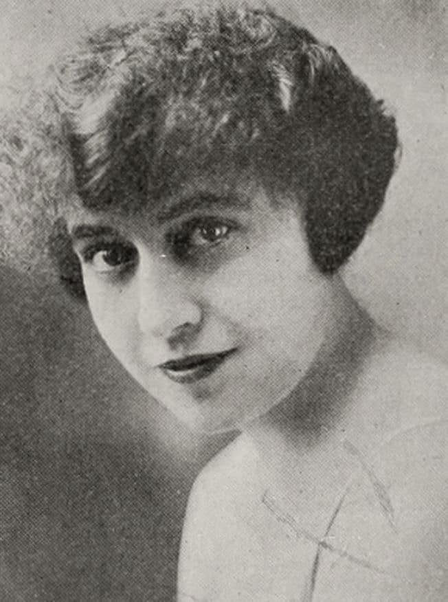 Estelle Mardo