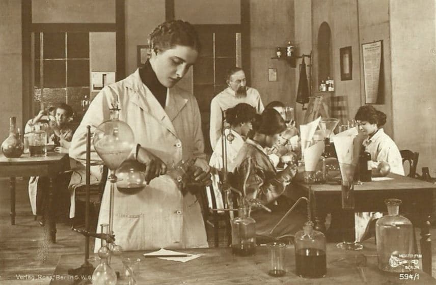 Irrungen (1919) film backdrop