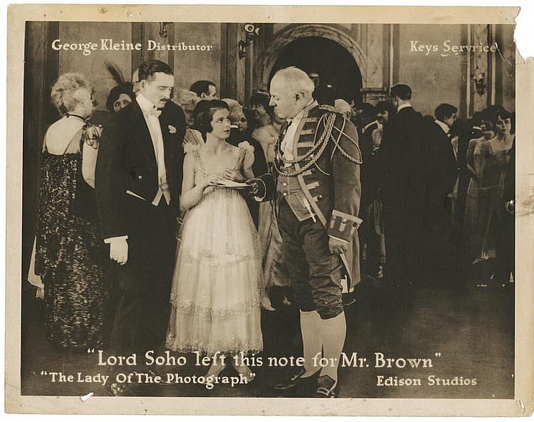 The Lady of the Photograph