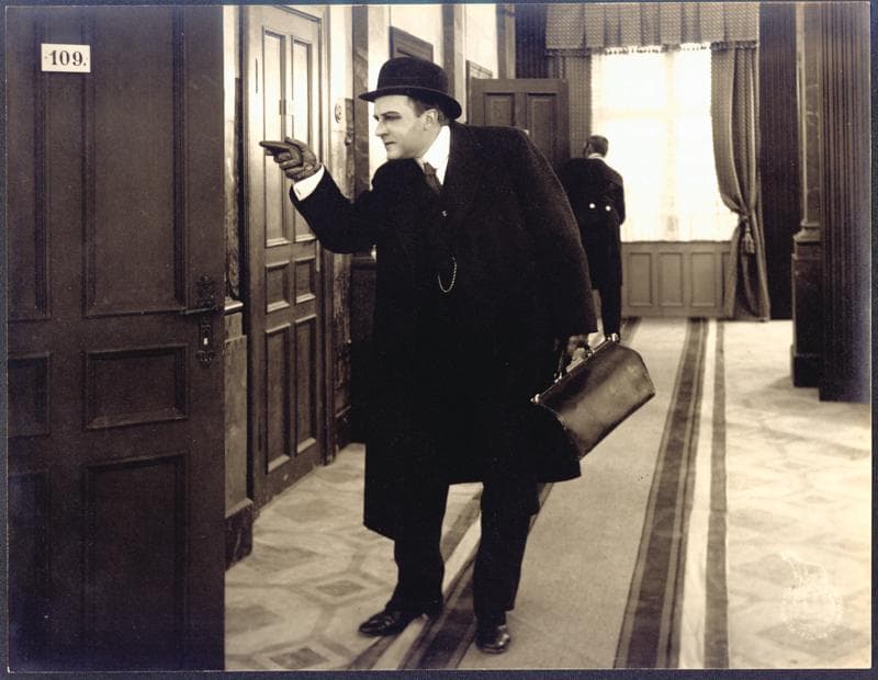 Manden med de ni Fingre II poster